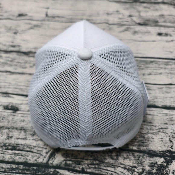 ALO Yoga District Trucker Hat - Picture 4 of 5